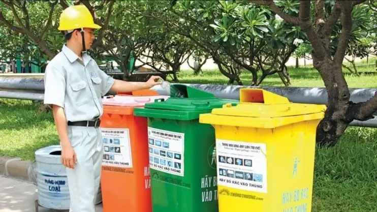 Hà Nội siết phân loại rác tại nguồn từ ngày 8/1